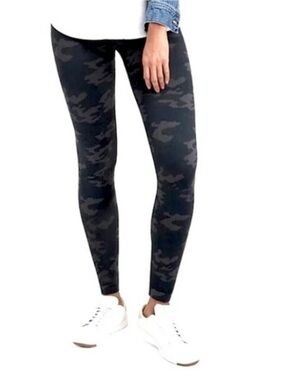 SPANX look at me now seamless camo leggings women’s S small camouflage Spanx